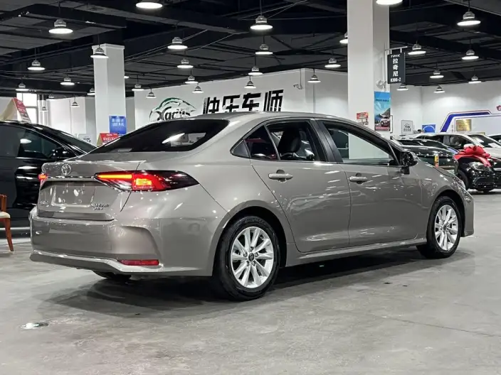 Toyota Corolla 2024 Model Intelligent Hybrid 1.8L E-CVT Elite Edition – фото 6