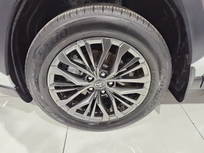 Toyota Wildlander 2023 Model 2.0L 2WD Luxury PLUS Edition – фото 9