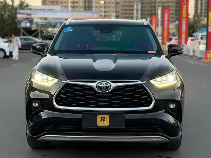 Toyota Highlander 2022 Model Hybrid 2.5L 4WD Premium Edition 7 seat – фото 2