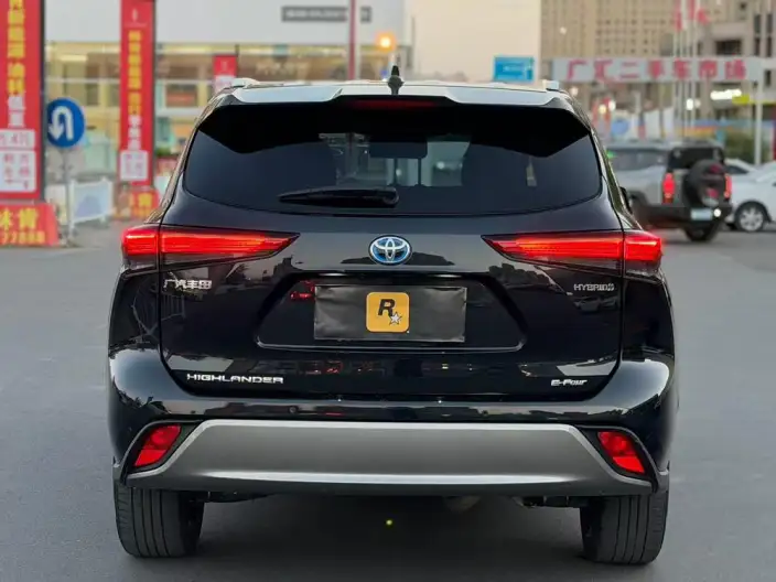 Toyota Highlander 2022 Model Hybrid 2.5L 4WD Premium Edition 7 seat – фото 5
