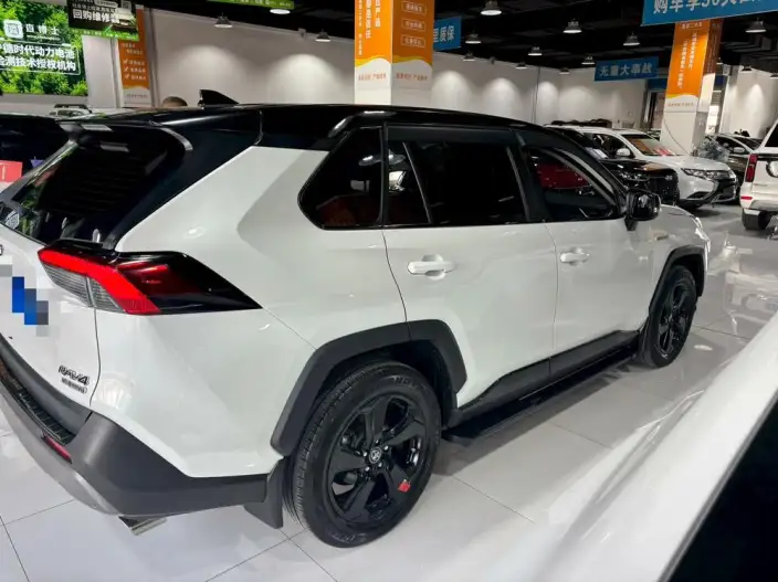 Toyota RAV4 2021 Model Hybrid 2.5L CVT 4WD Elite Plus Edition – фото 6