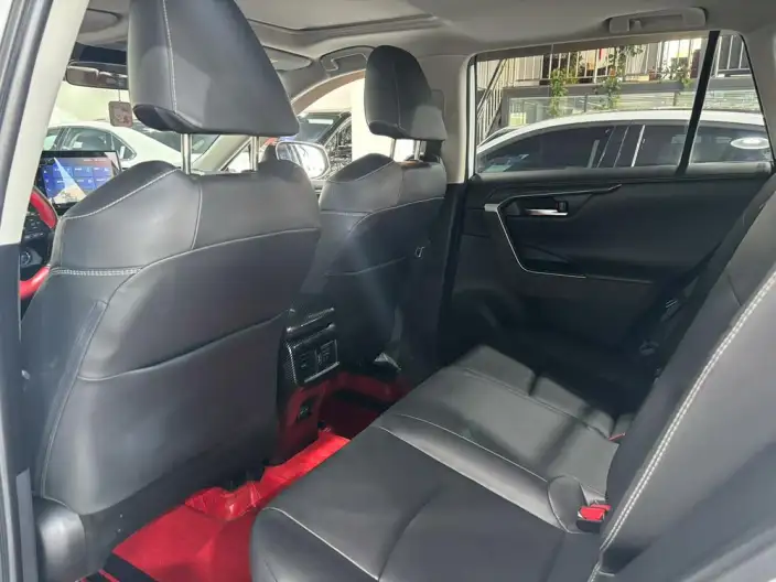 Toyota RAV4 2021 Model Hybrid 2.5L CVT 4WD Elite Plus Edition – фото 9