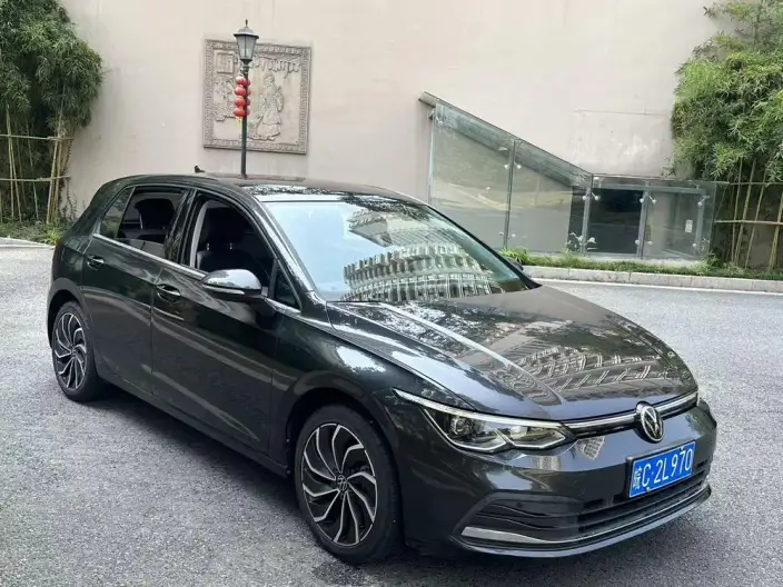 Volkswagen Golf 2021 Model 280TSI DSG Pro First Edition Edition – фото 3