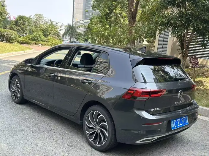 Volkswagen Golf 2021 Model 280TSI DSG Pro First Edition Edition – фото 5