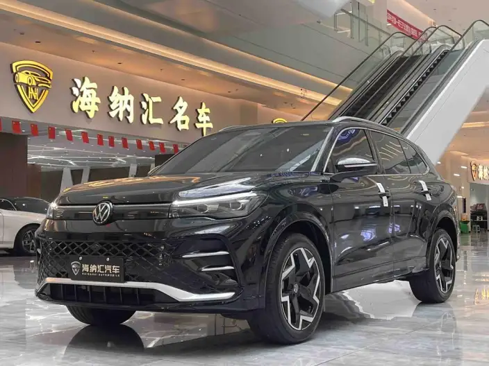 Volkswagen Tiguan L 2025 Model Pro 380TSI 2WD Smart collar Edition – фото 1