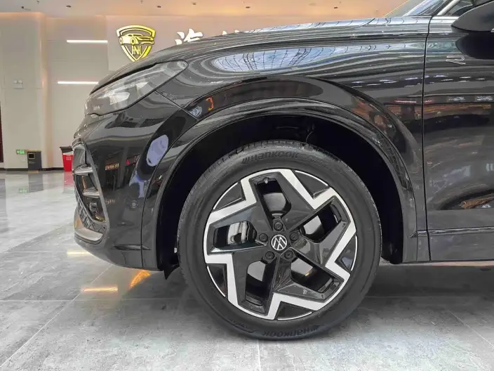 Volkswagen Tiguan L 2025 Model Pro 380TSI 2WD Smart collar Edition – фото 7