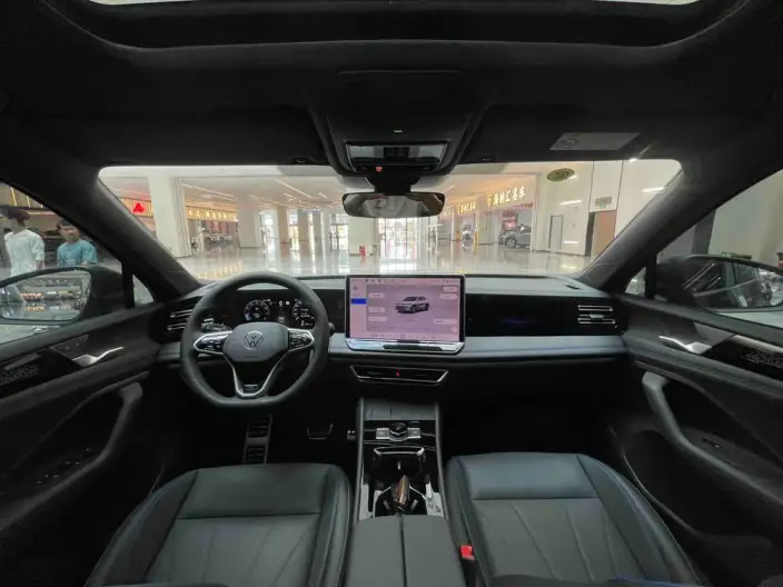 Volkswagen Tiguan L 2025 Model Pro 380TSI 2WD Smart collar Edition – фото 9