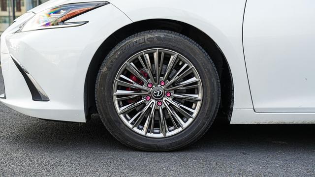Lexus ES 2022 300h Excellence – фото 8