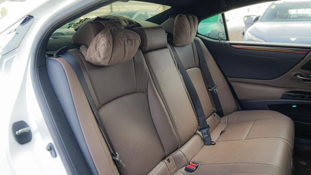 Lexus ES 2022 300h Excellence – фото 15