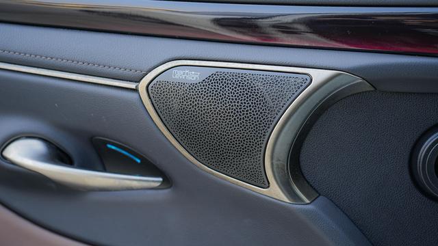 Lexus ES 2022 300h Excellence – фото 24