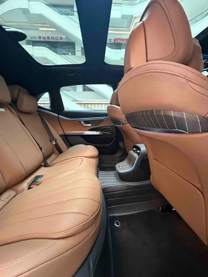 Mercedes-Benz E-Class 2024 Model E 300 L Fashion Model sedan – фото 8