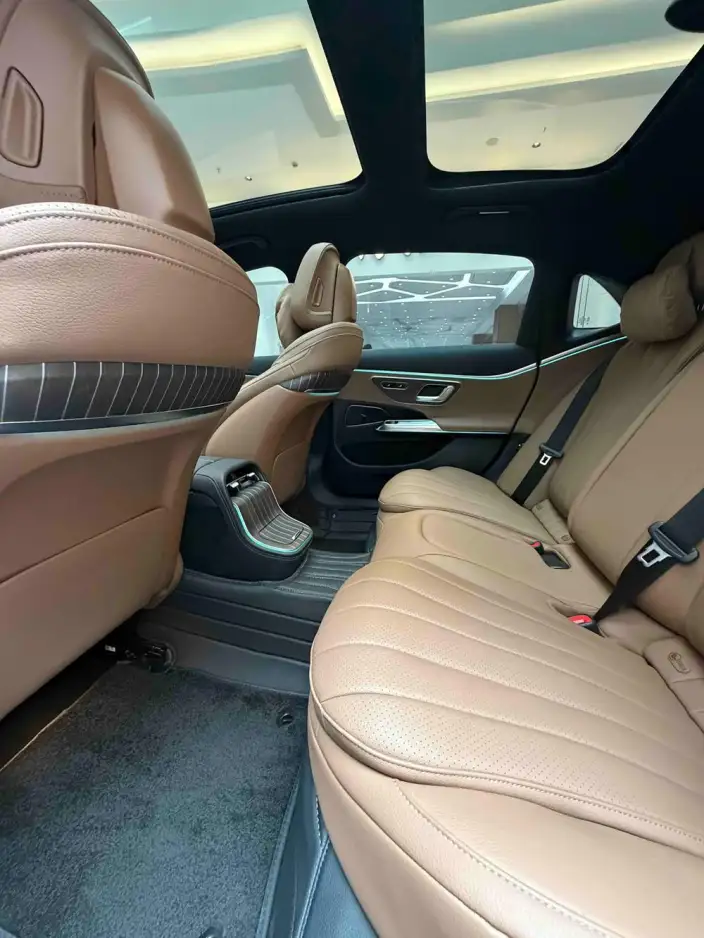 Mercedes-Benz E-Class 2024 Model E 300 L Fashion Model sedan – фото 10
