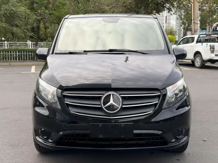 Viano 2021 Model 2.0T Elite Edition 7 seat – фото 2
