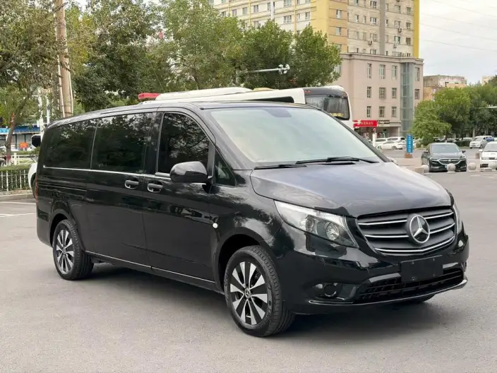 Viano 2021 Model 2.0T Elite Edition 7 seat – фото 3