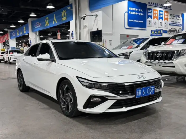 Hyundai Ioniq 2023 Model 1.5L CVT GLX Elite Edition – фото 3