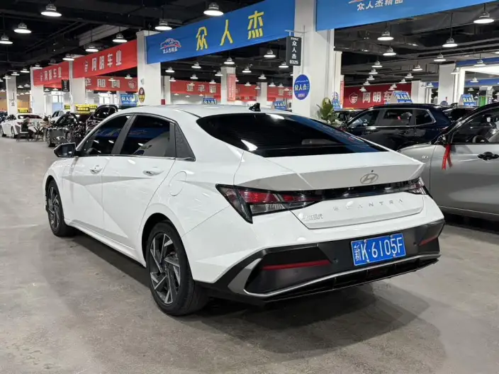 Hyundai Ioniq 2023 Model 1.5L CVT GLX Elite Edition – фото 4