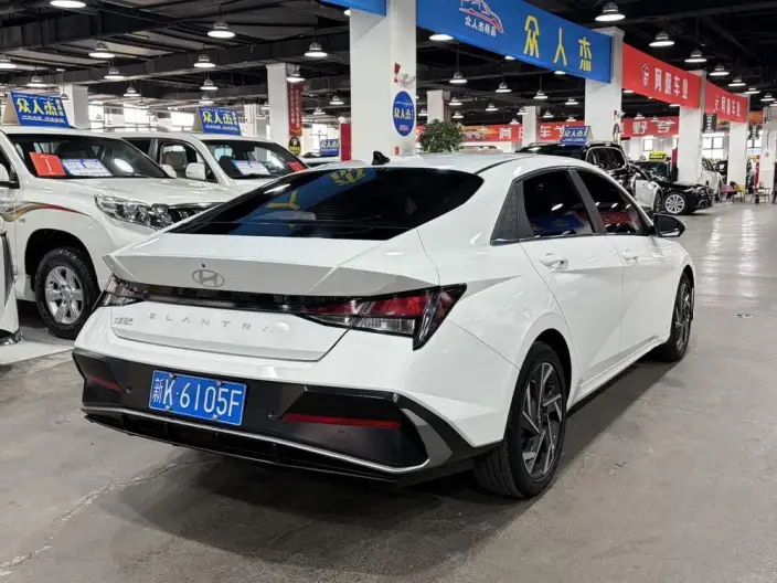 Hyundai Ioniq 2023 Model 1.5L CVT GLX Elite Edition – фото 6