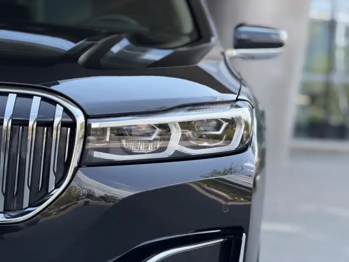 BMW 7 Series 2021 Model 730Li Luxury Set – фото 6