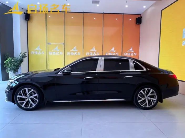 Mercedes-Benz E-Class 2025 Model E 300 L Fashion Model sedan