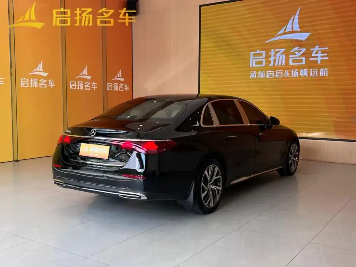 Mercedes-Benz E-Class 2025 Model E 300 L Fashion Model sedan – фото 6
