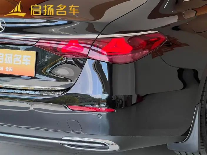 Mercedes-Benz E-Class 2025 Model E 300 L Fashion Model sedan – фото 10
