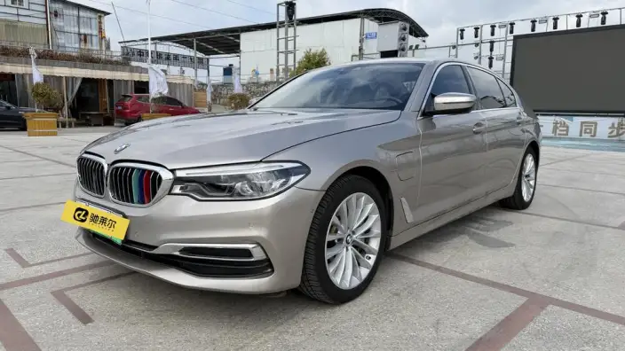BMW 5 Series PHEV 2020 Model Legend L Class Edition 530Le Pioneer Edition – фото 1