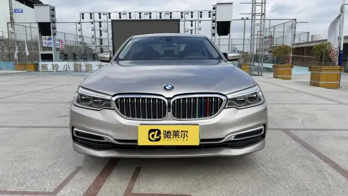 BMW 5 Series PHEV 2020 Model Legend L Class Edition 530Le Pioneer Edition – фото 2