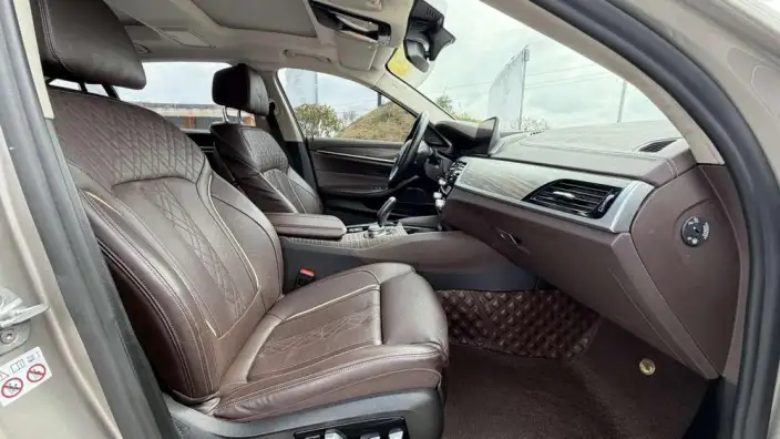 BMW 5 Series PHEV 2020 Model Legend L Class Edition 530Le Pioneer Edition – фото 9