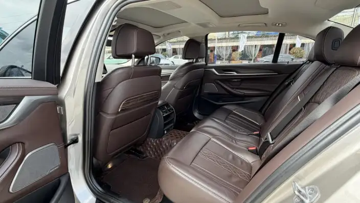 BMW 5 Series PHEV 2020 Model Legend L Class Edition 530Le Pioneer Edition – фото 10
