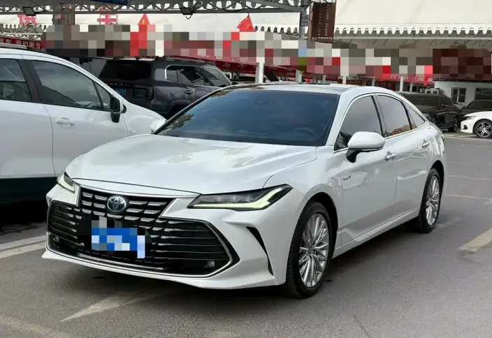 Toyota Avalon 2022 Model Hybrid 2.5L XLE Premium Edition – фото 1
