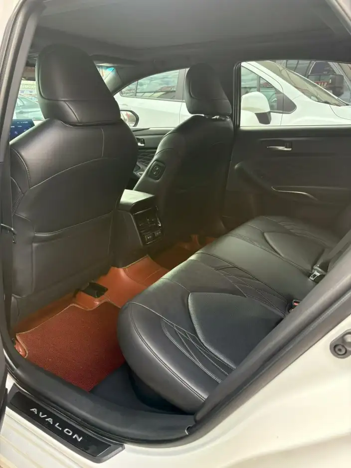 Toyota Avalon 2022 Model Hybrid 2.5L XLE Premium Edition – фото 9