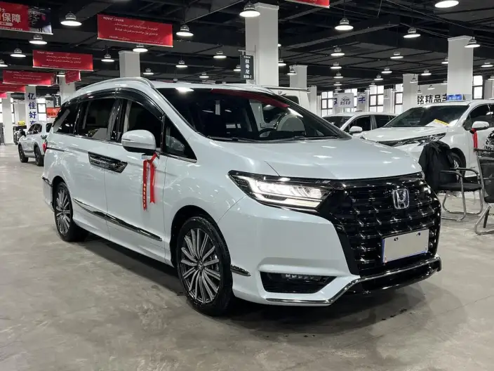 Honda Elysion 2024 Model 2.0L e:HEV Classic Edition – фото 3