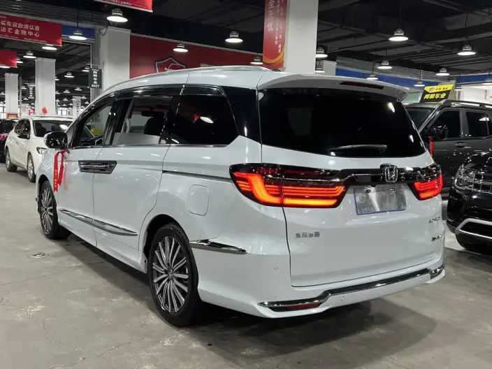 Honda Elysion 2024 Model 2.0L e:HEV Classic Edition – фото 4