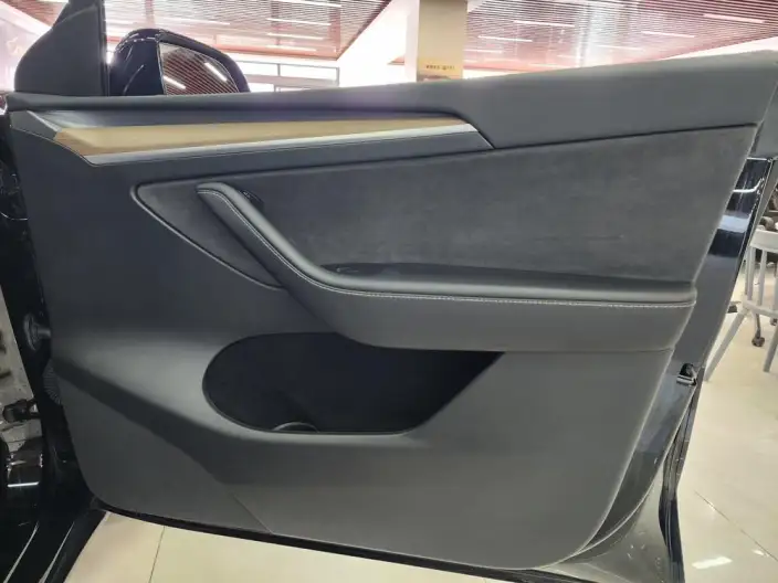 Model Y 2022 Model Rear-wheel drive version – фото 9