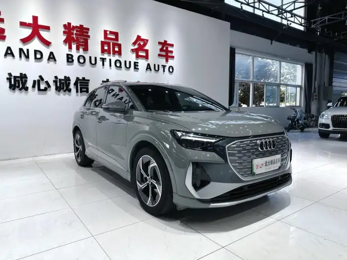 Audi Q4 e-tron 2024 Model 40 e-tron Genesis Edition – фото 3