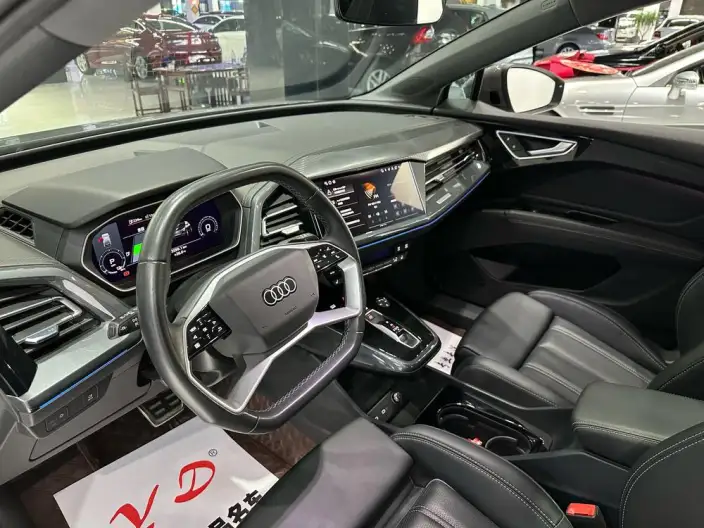 Audi Q4 e-tron 2024 Model 40 e-tron Genesis Edition – фото 10