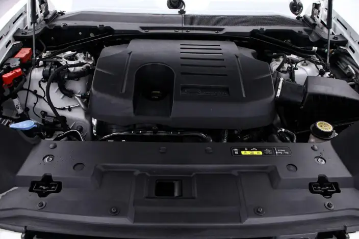 Land Rover Defender 2023 Model Facelift 110 P400 X-Dynamic HSE – фото 5