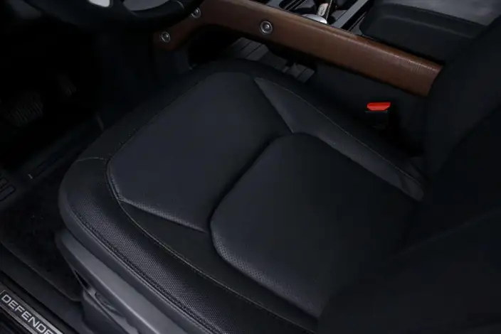 Land Rover Defender 2023 Model Facelift 110 P400 X-Dynamic HSE – фото 9