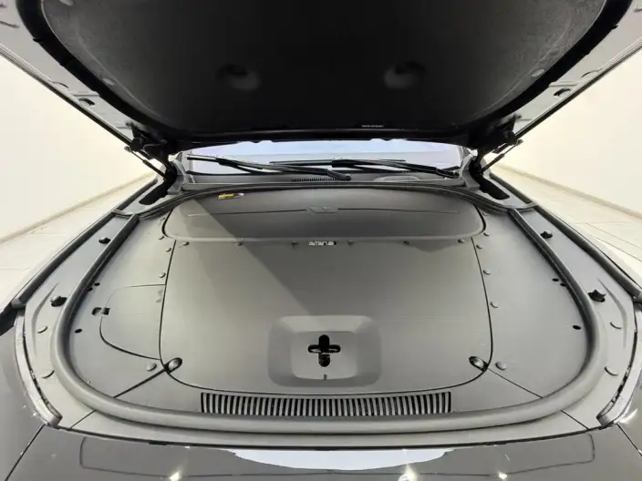 Li Auto ONE 2021 Model Extended Range 6 seat Edition – фото 10