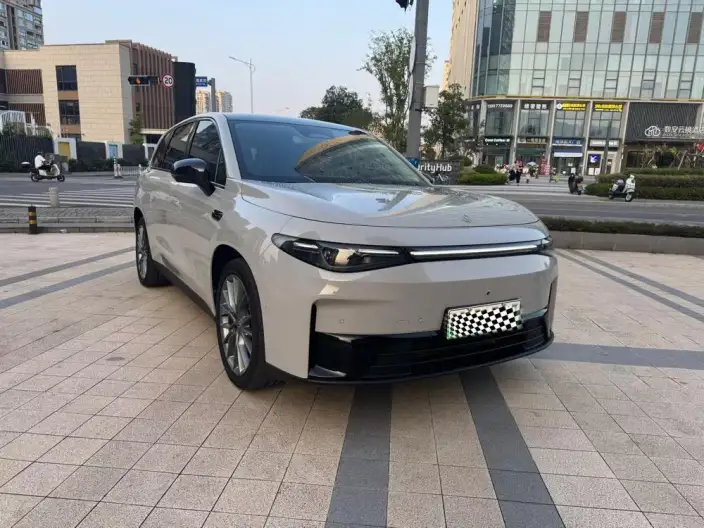 Leapmotor C10 2024 Model EV Edition 530 Smart Edition – фото 3