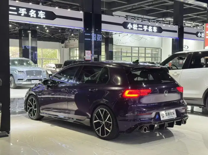 Volkswagen Golf 2021 Model 280TSI DSG 30th Anniversary Memorial Edition – фото 3