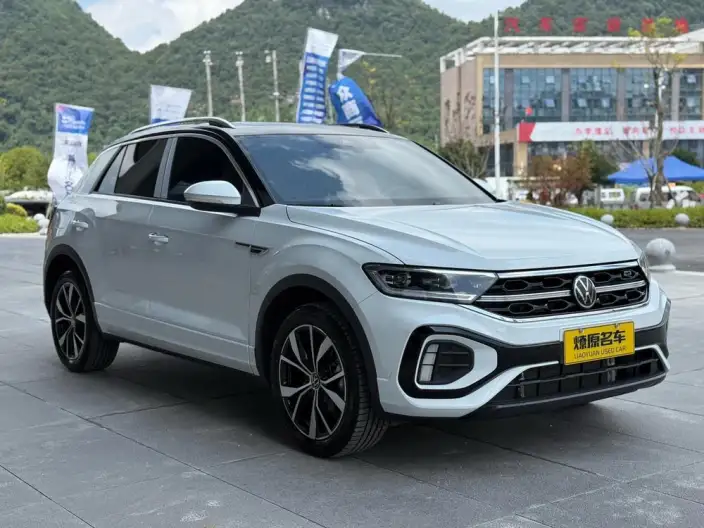 Volkswagen T-Roc 2023 Model 300TSI DSG Chenguang Edition – фото 3