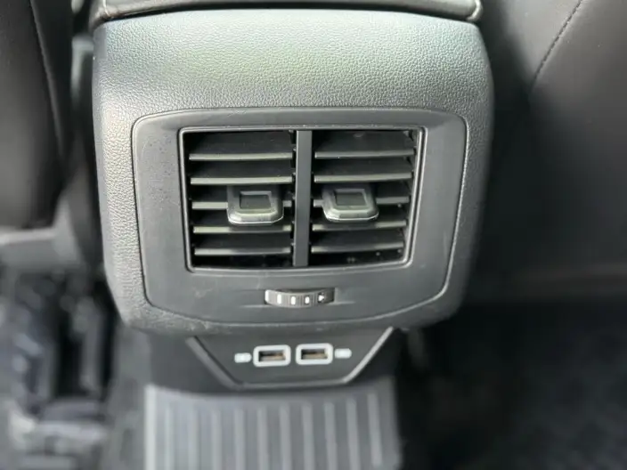 Volkswagen T-Roc 2023 Model 300TSI DSG Chenguang Edition – фото 10