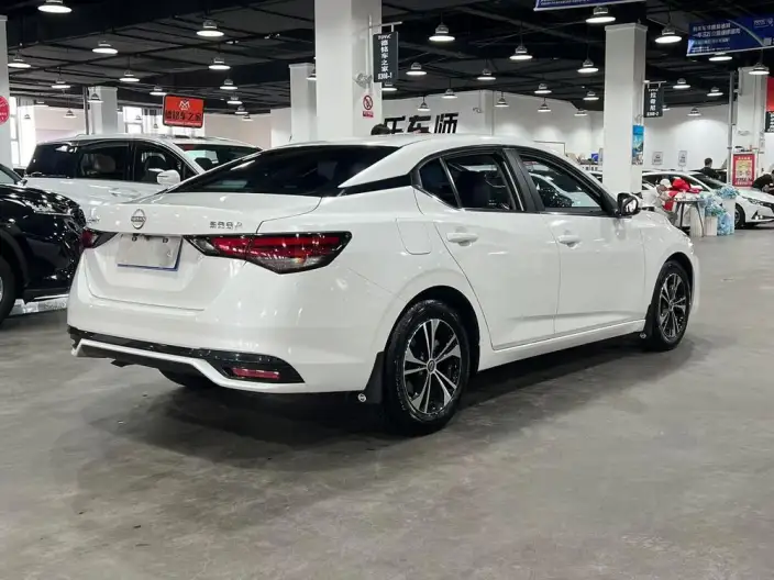 Nissan Sylphy 2023 Model Facelift 1.6L CVT Yuexiang Edition – фото 6