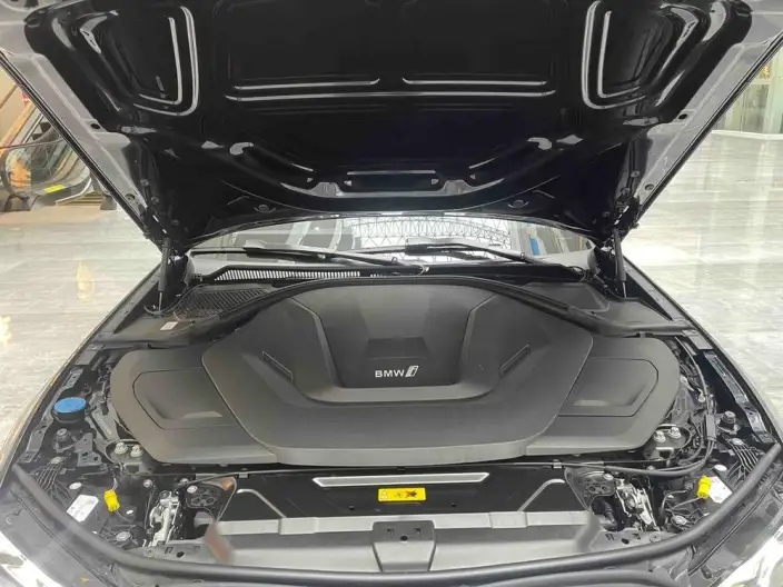 BMW i3 2025 Model eDrive35L – фото 6