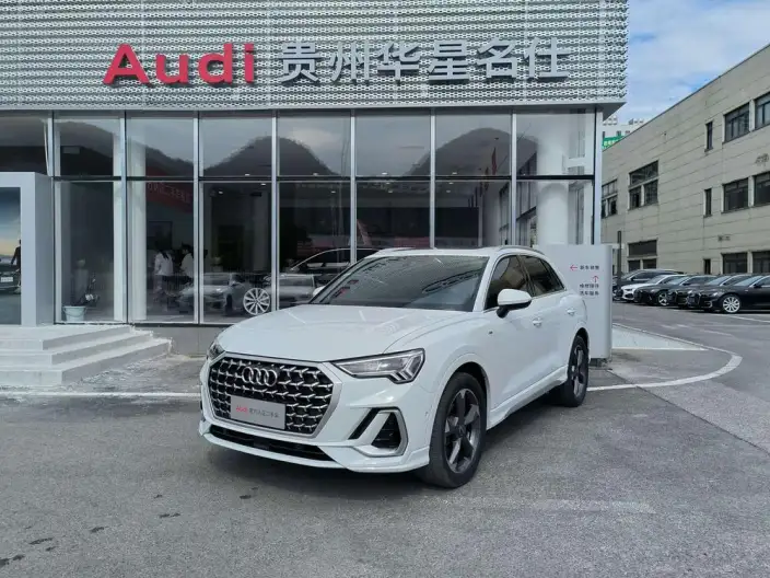 AUDI Q3 2024 Model 35 TFSI Fashion Dynamic Model – фото 1