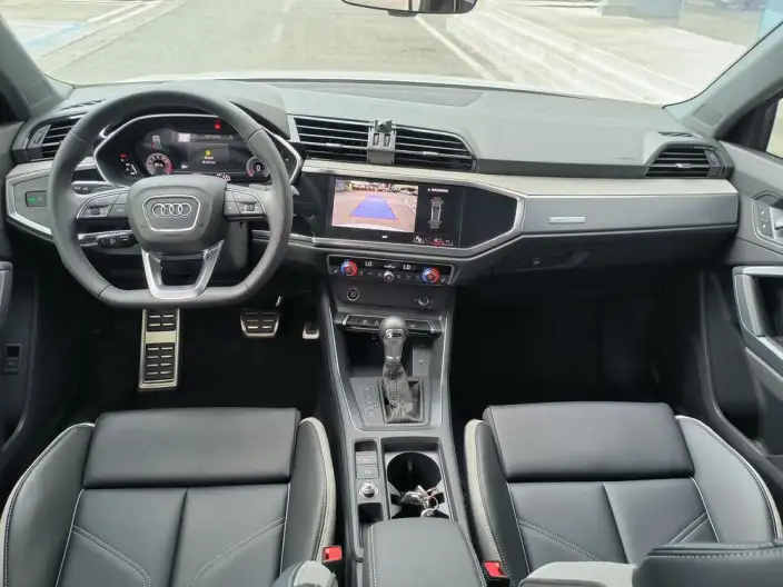 AUDI Q3 2024 Model 35 TFSI Fashion Dynamic Model – фото 10