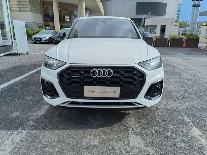 Audi Q5L 2024 Model 40TFSI Luxury Dynamic Model – фото 2