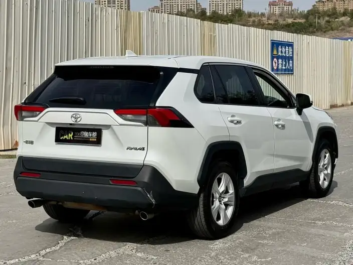 Toyota RAV4 2023 Model 2.0L CVT 2WD Urban Edition – фото 7