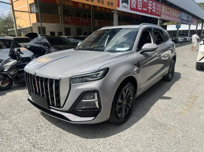 Hongqi HS5 2023 Model 2.0T Flag Xiang Pro Edition – фото 1